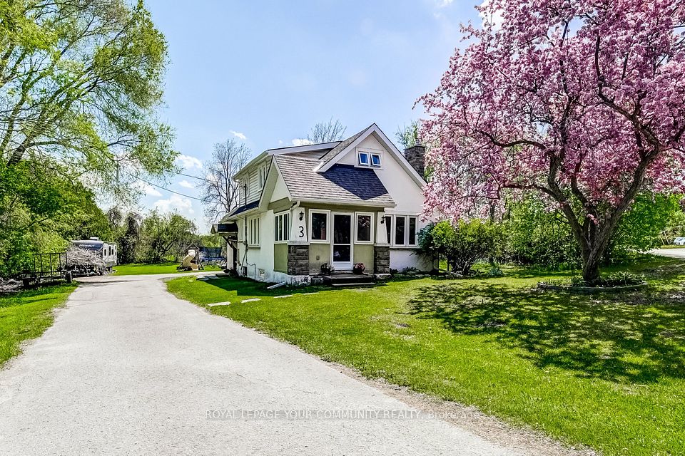 3 Catering Road, Georgina, ON L0E 1R0