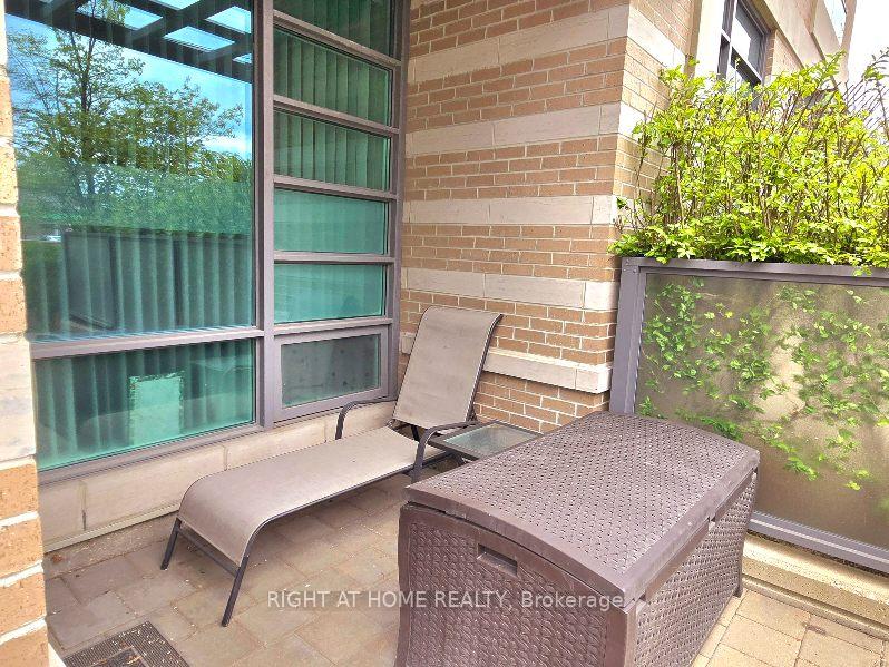 1 Bedroom Condo at 215 Sherway Gardens, Toronto For sale