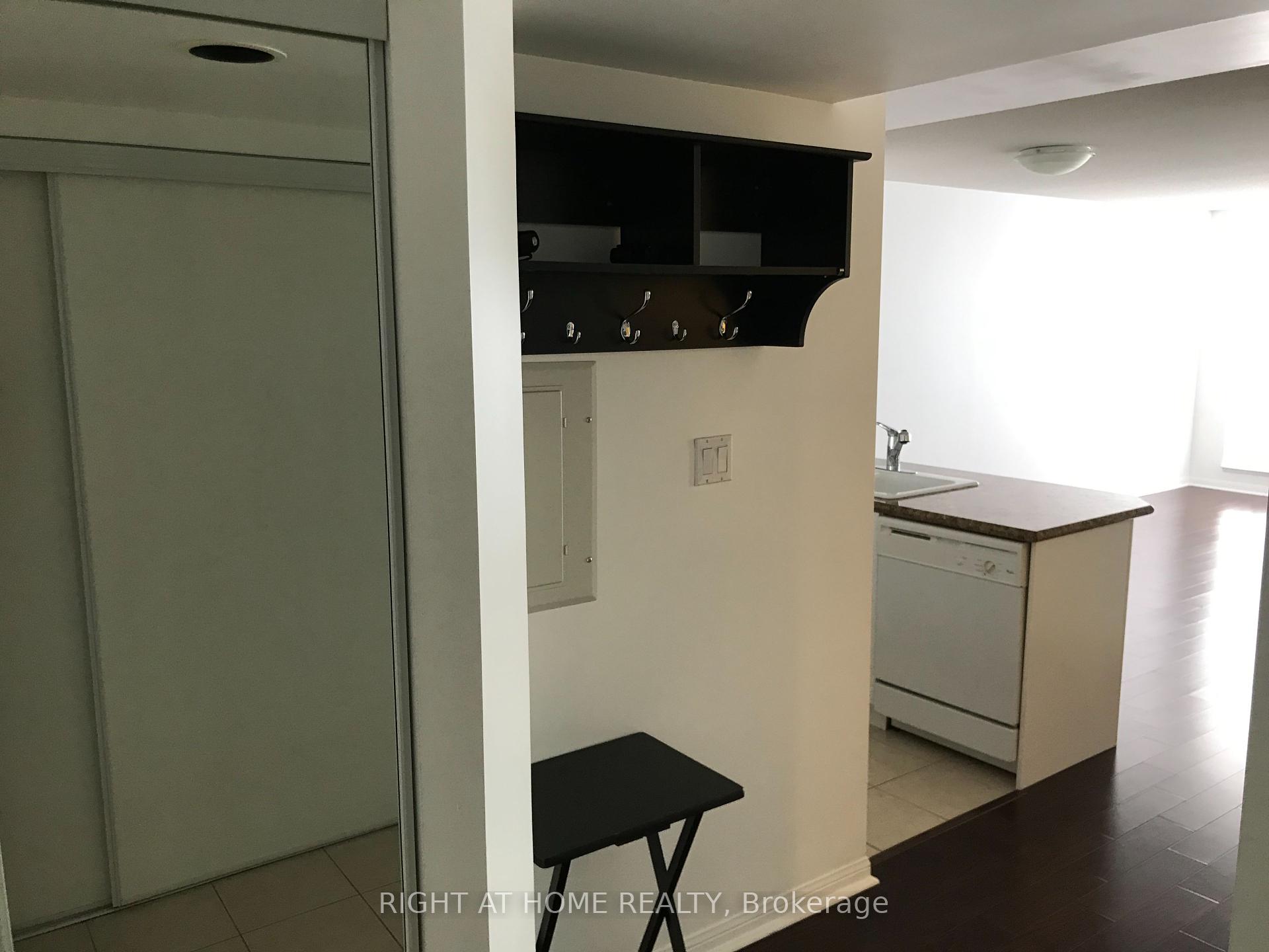 1 Bedroom Condo at 3130 Yonge, Toronto For sale