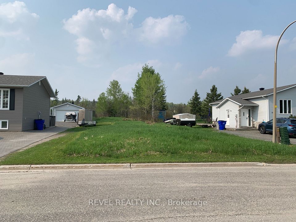 Lot 23 Grace