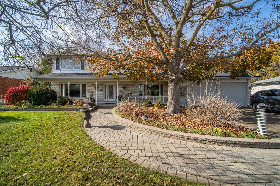 1021 Sydenham