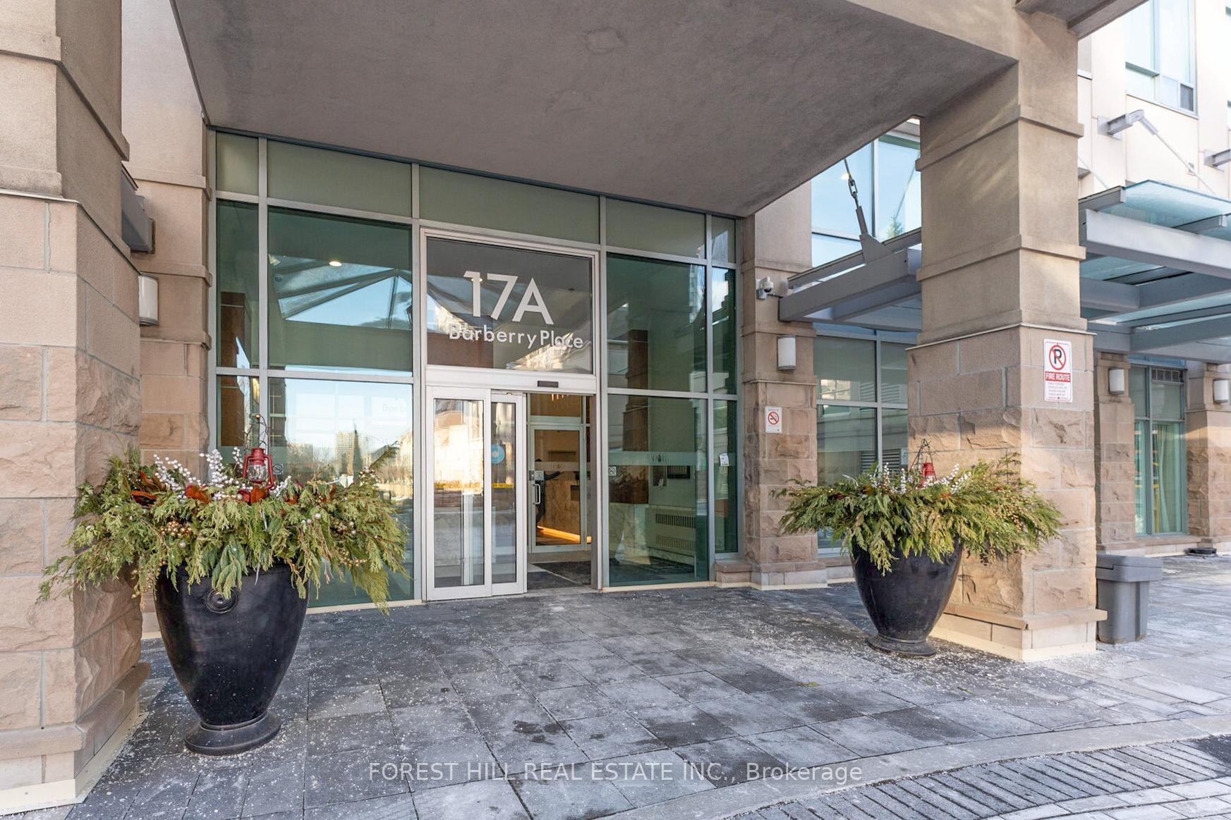 2 Bedrooms Condo at 17 Barberry, Toronto For sale
