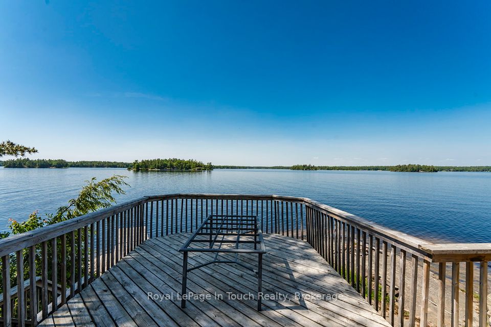 2 Is 270 Georgian Bay