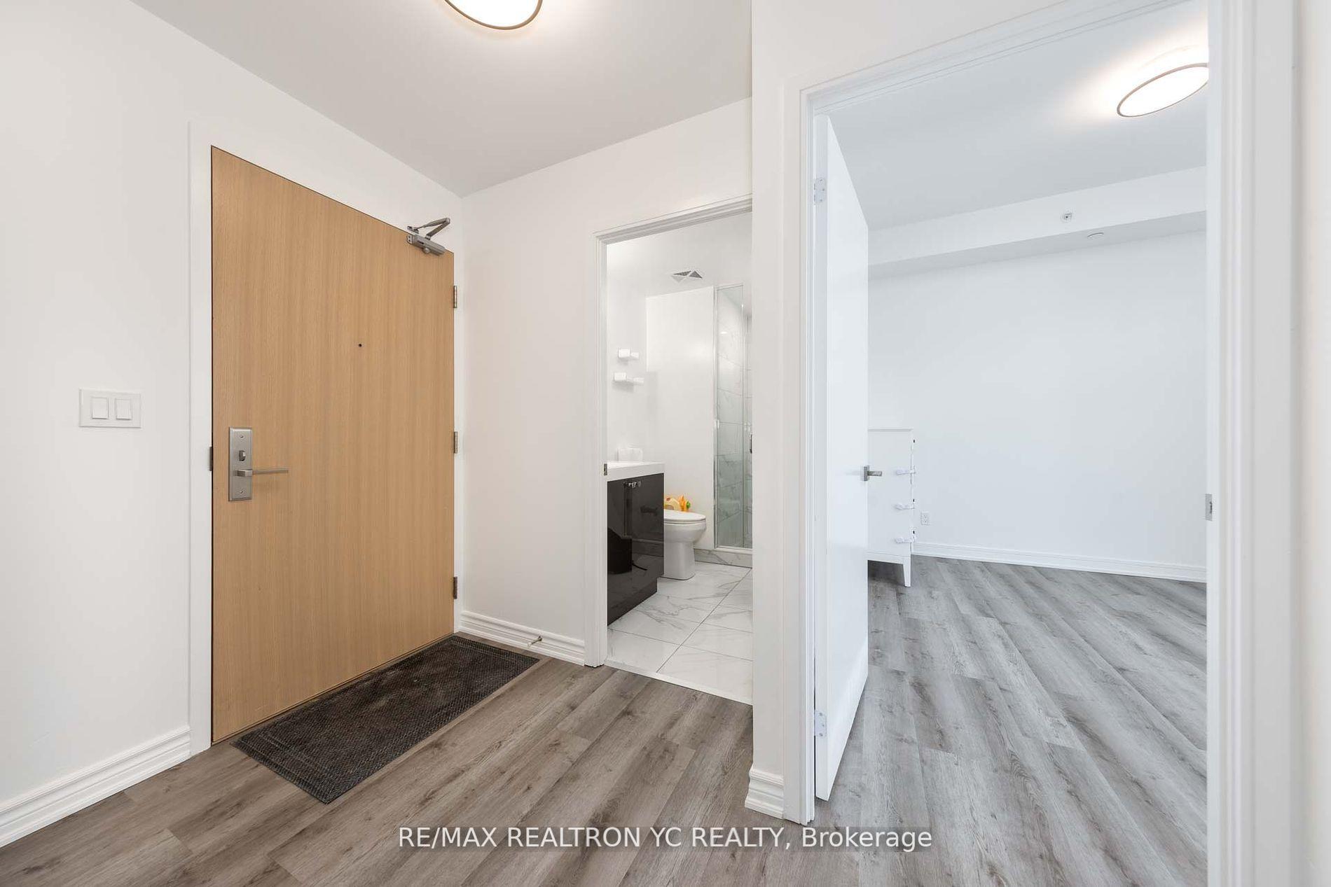 2 Bedrooms Condo at 621 Sheppard, Toronto For sale