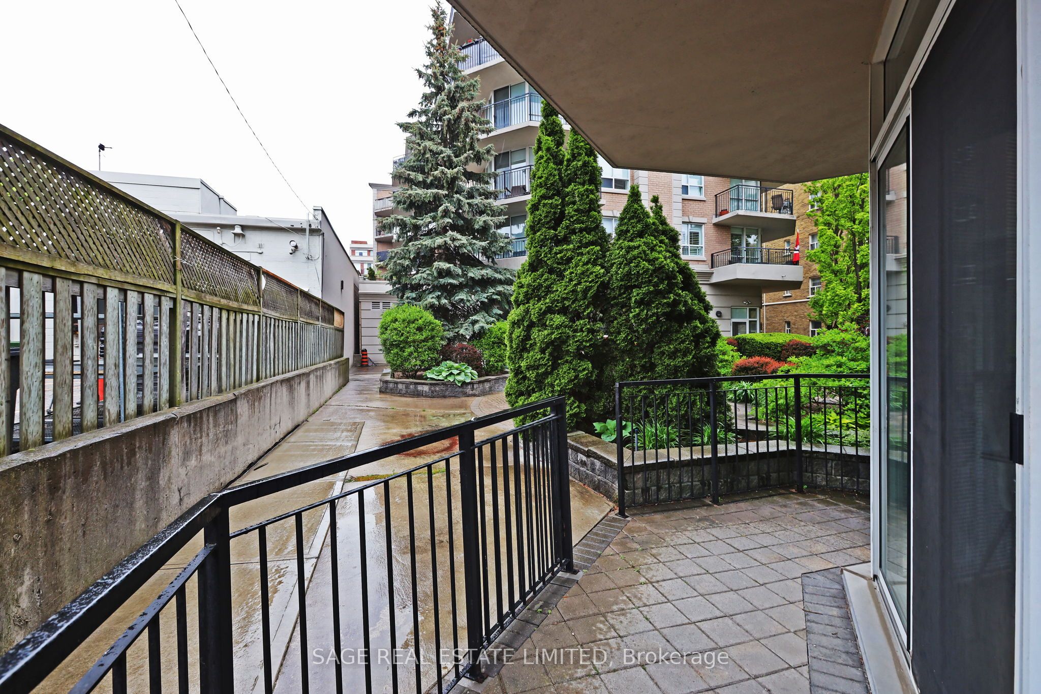 55 Lorindale Avenue, #105