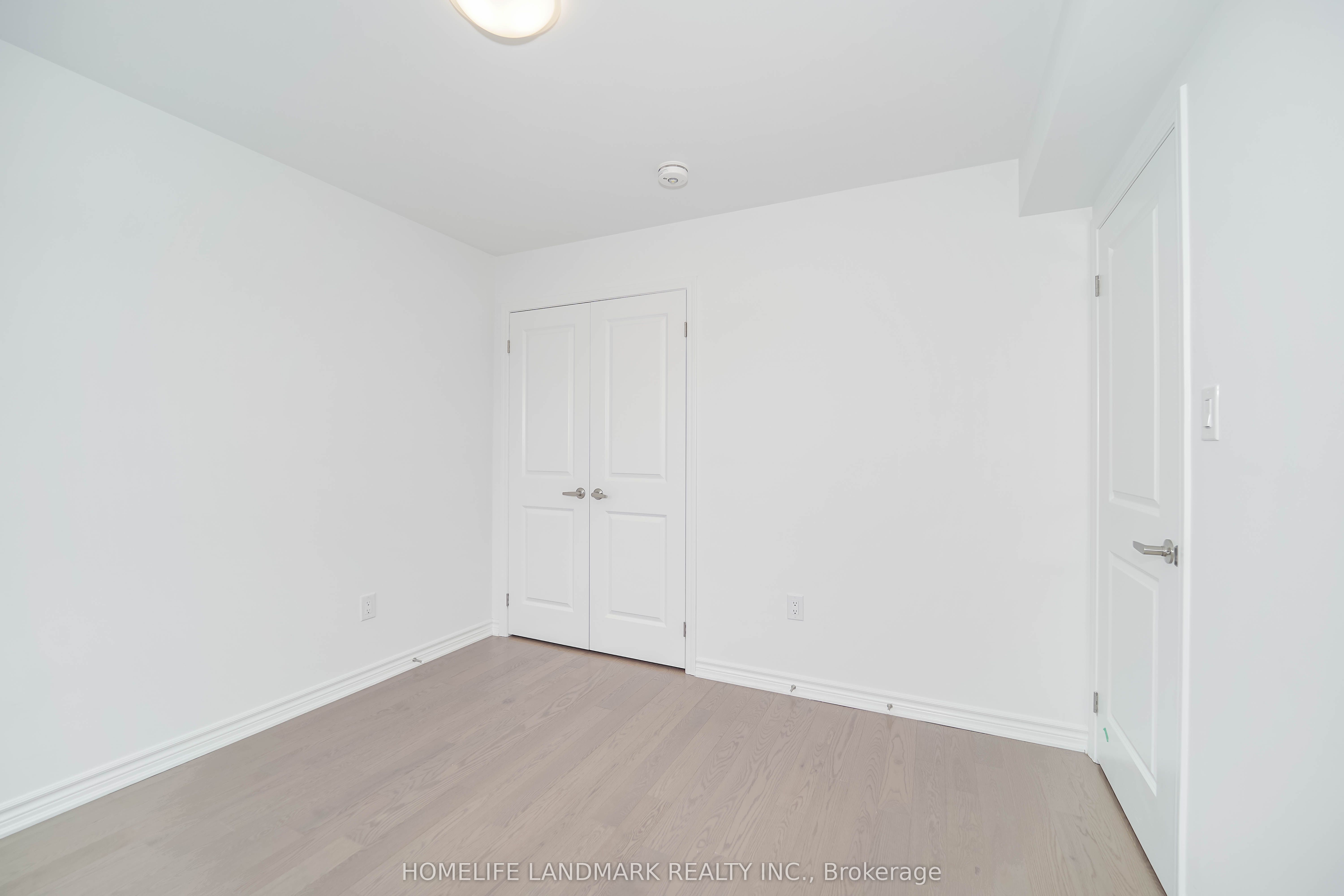 5 Wisla Avenue