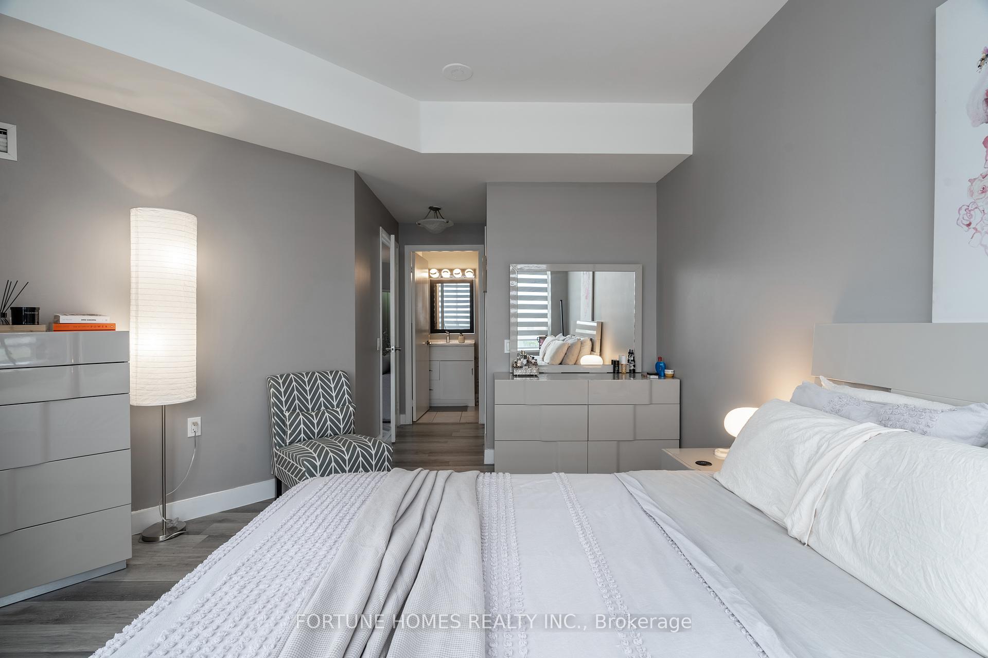 2 Bedrooms Condo at 650 Lawrence, Toronto For sale