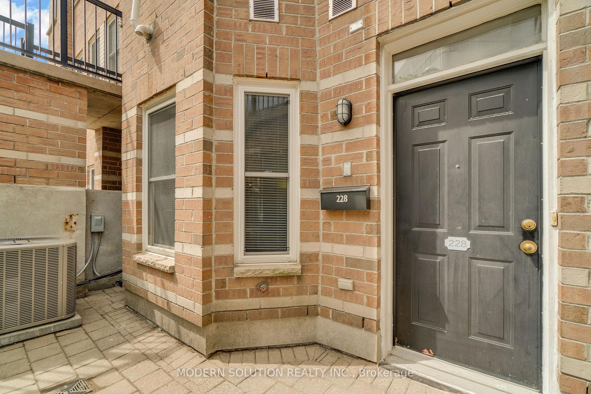 2 Bedrooms Condo at 760 Lawrence, Toronto For sale