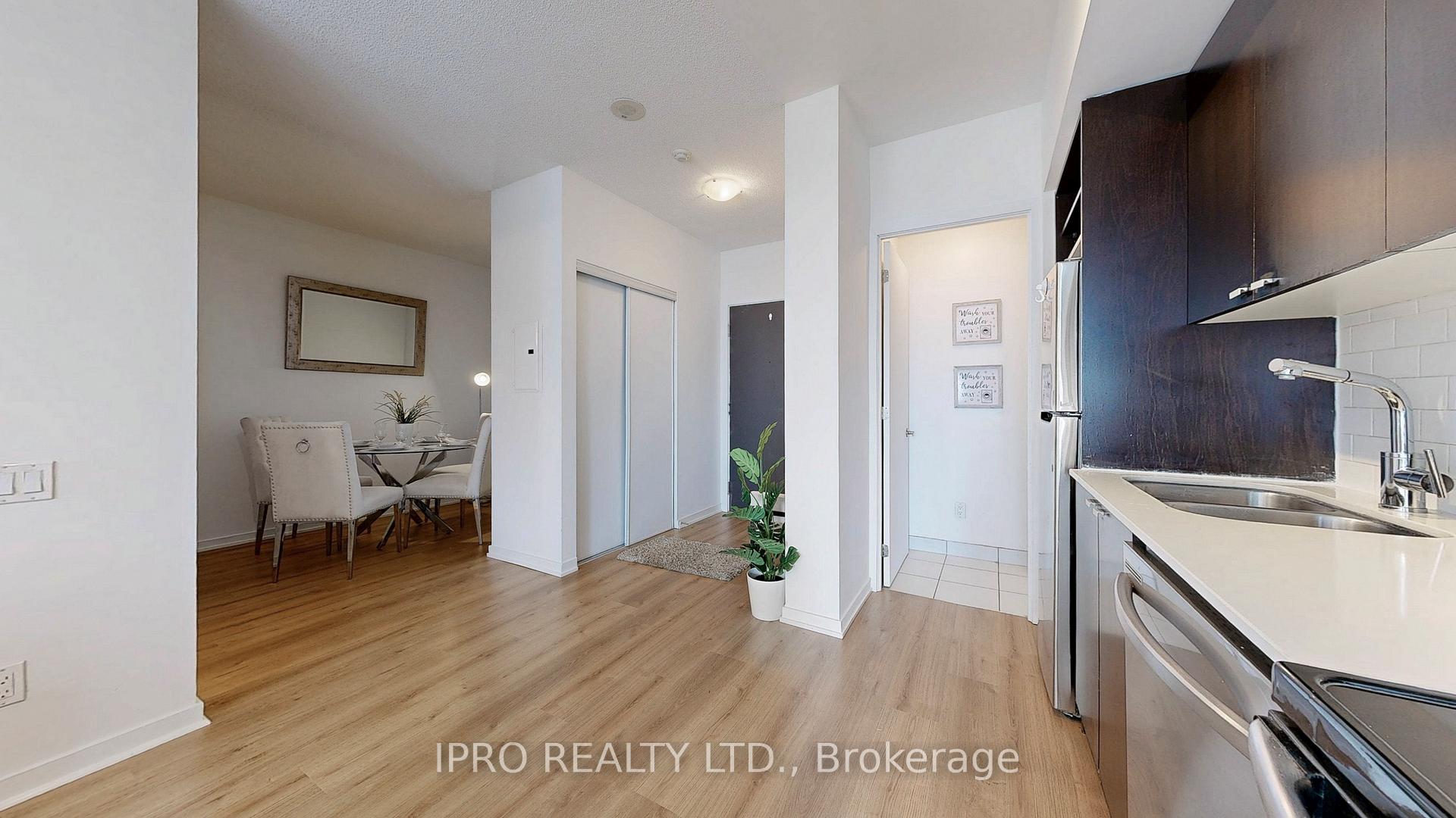 3 Bedrooms Condo at 103 The Queensway, Toronto For sale