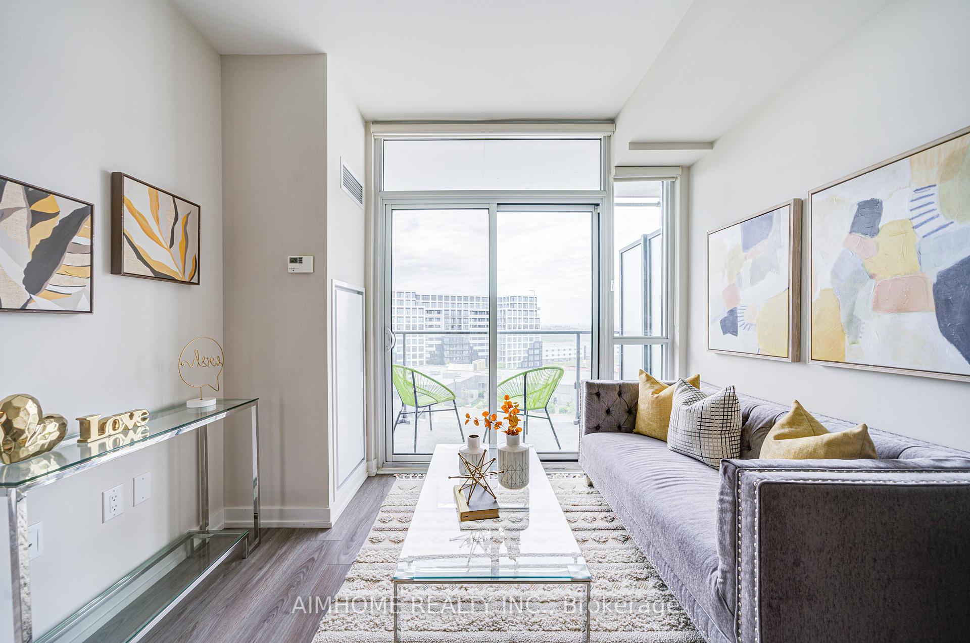2 Bedrooms Condo at 10 De Boers, Toronto For sale