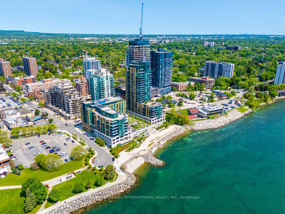 2060 Lakeshore