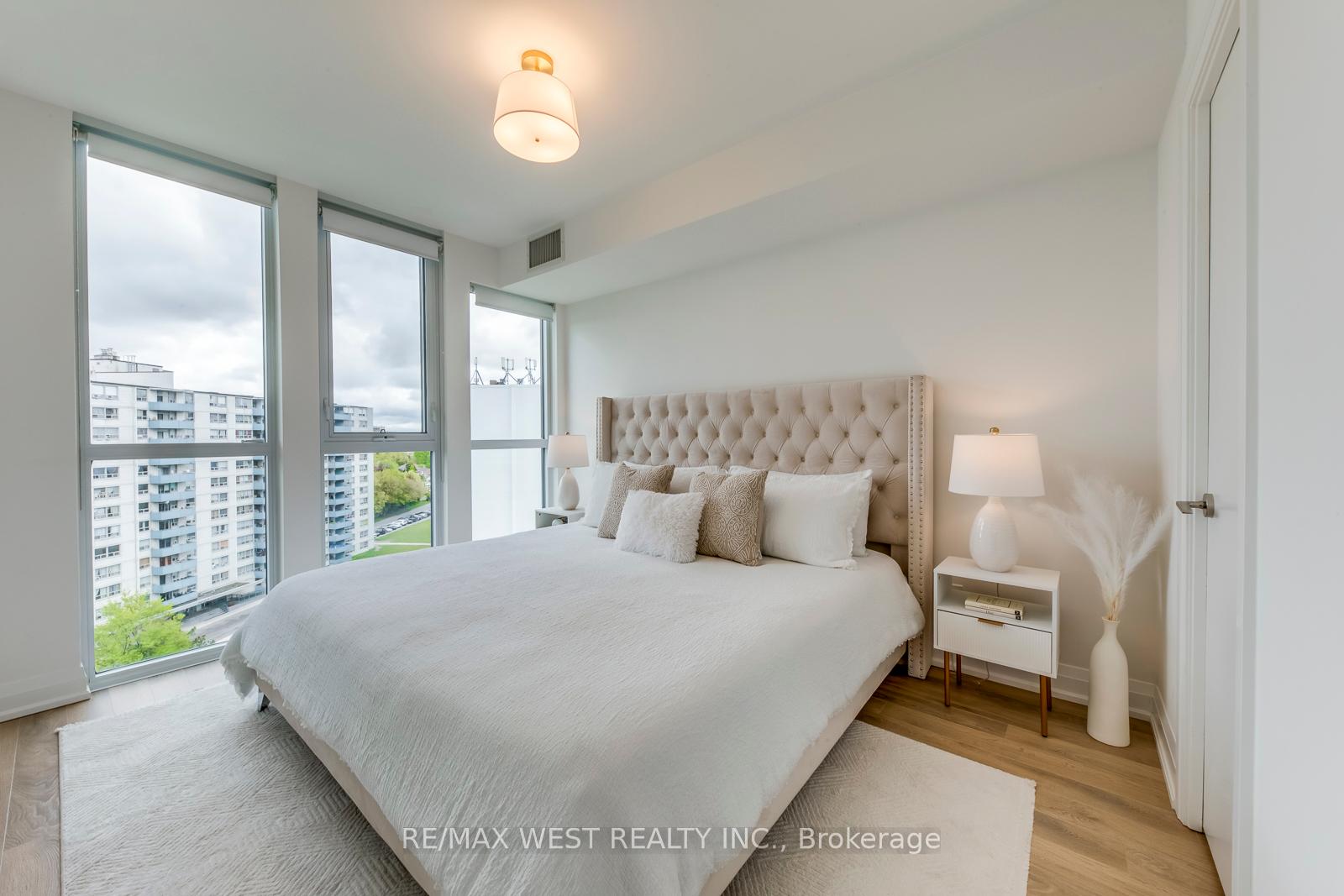 3 Bedrooms Condo at 1461 Lawrence, Toronto For sale