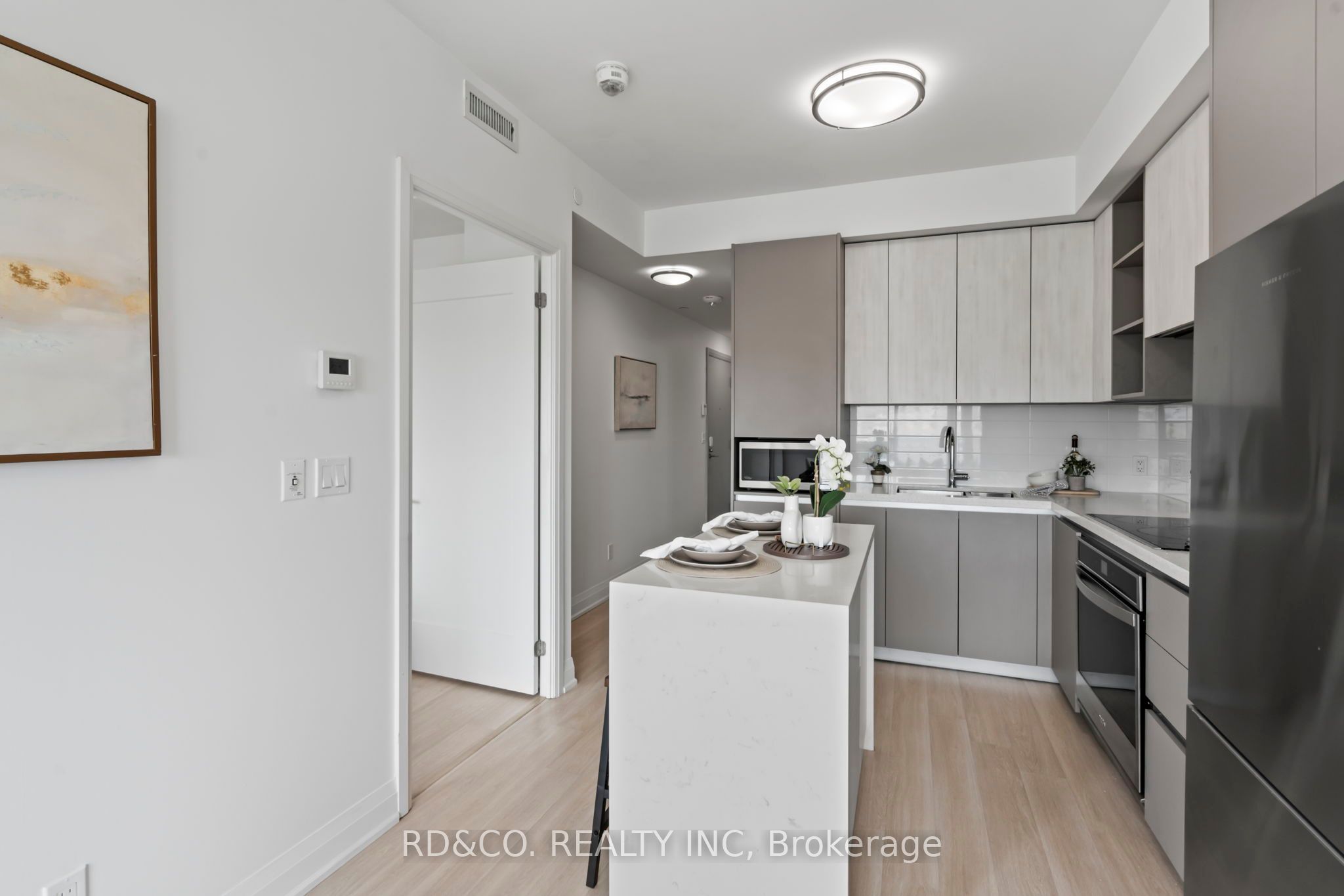 398 Highway 7 Road E, #601