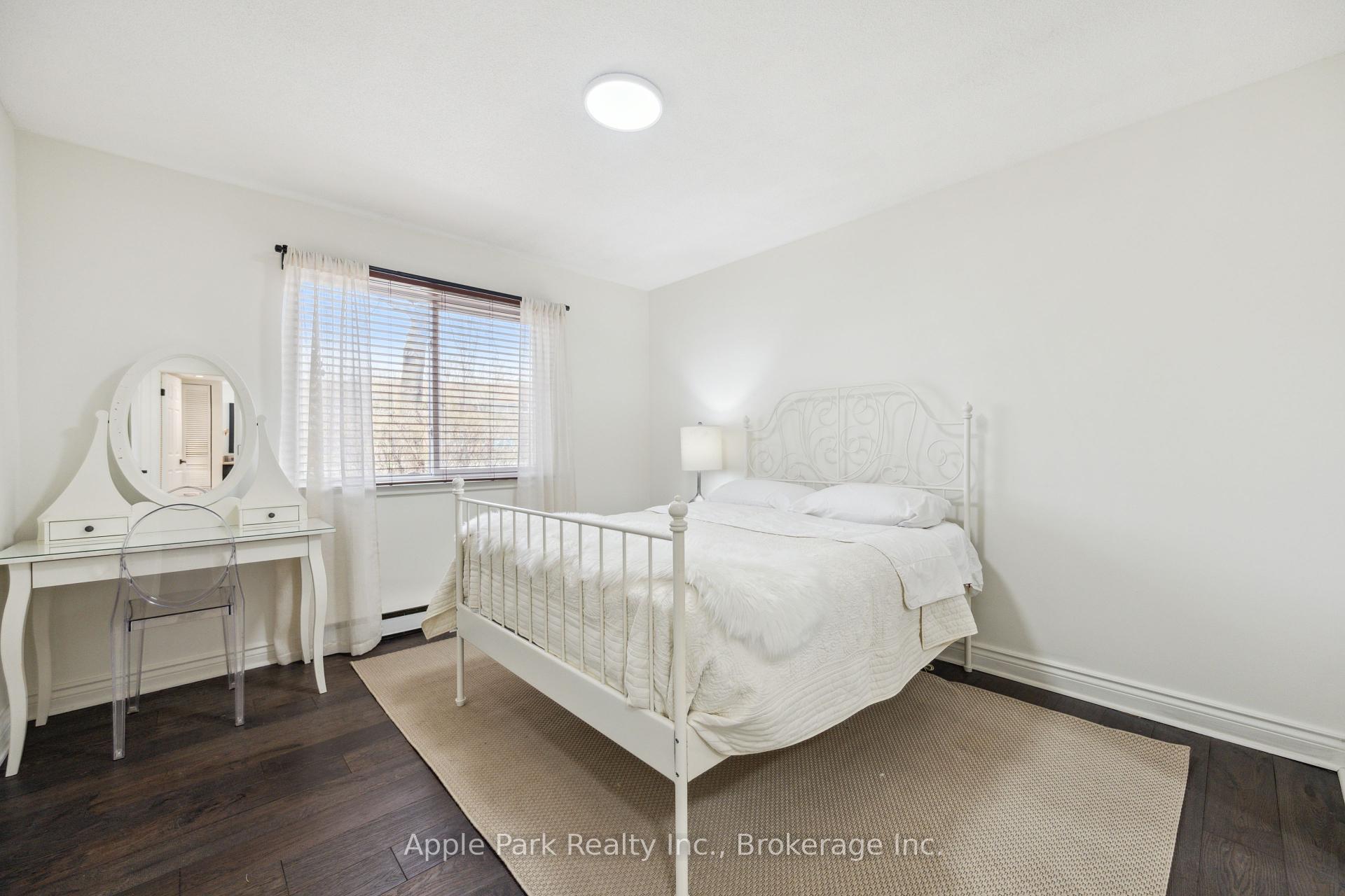 2 Bedrooms Condo at 1450 Glen Abbey,  Oakville For sale