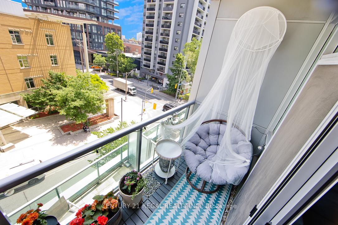 1 Bedroom Condo at 120 Homewood, Toronto For sale