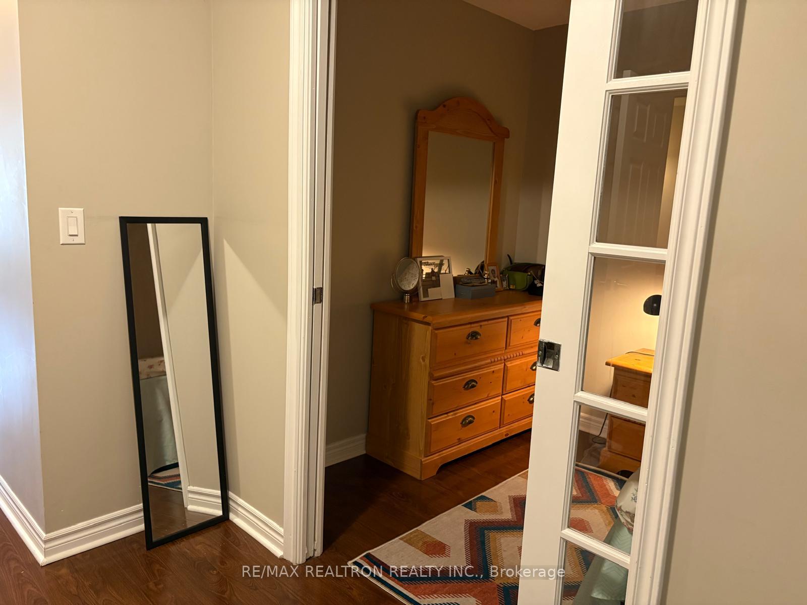 2 Bedrooms Condo at 225 Wellesley, Toronto For sale
