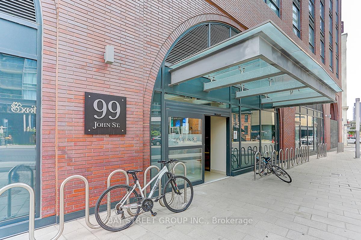 2 Bedrooms Condo at 99 John, Toronto For sale