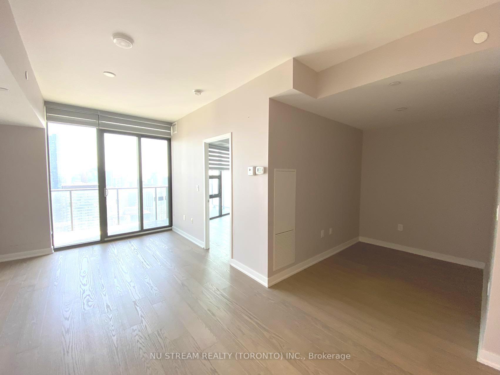 2 Bedrooms Condo at 11 Wellesley, Toronto For sale
