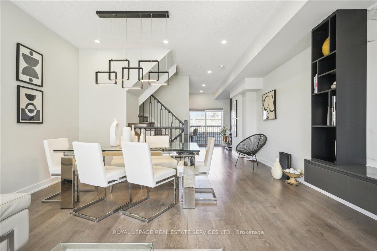 4 Bedrooms Condo at 1121 Cooke, Burlington For sale