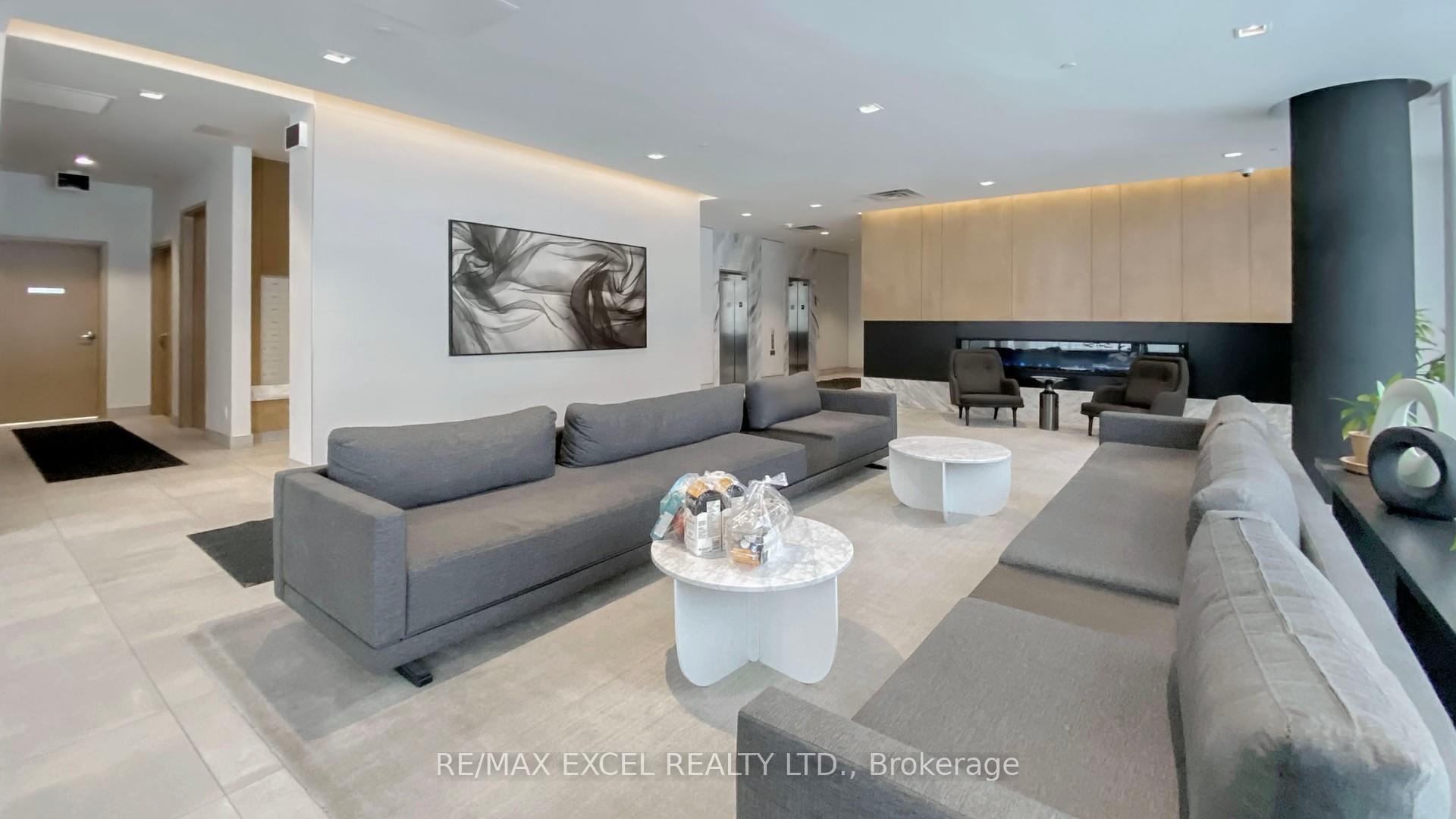2 Bedrooms Condo at 180 Fairview Mall, Toronto For sale