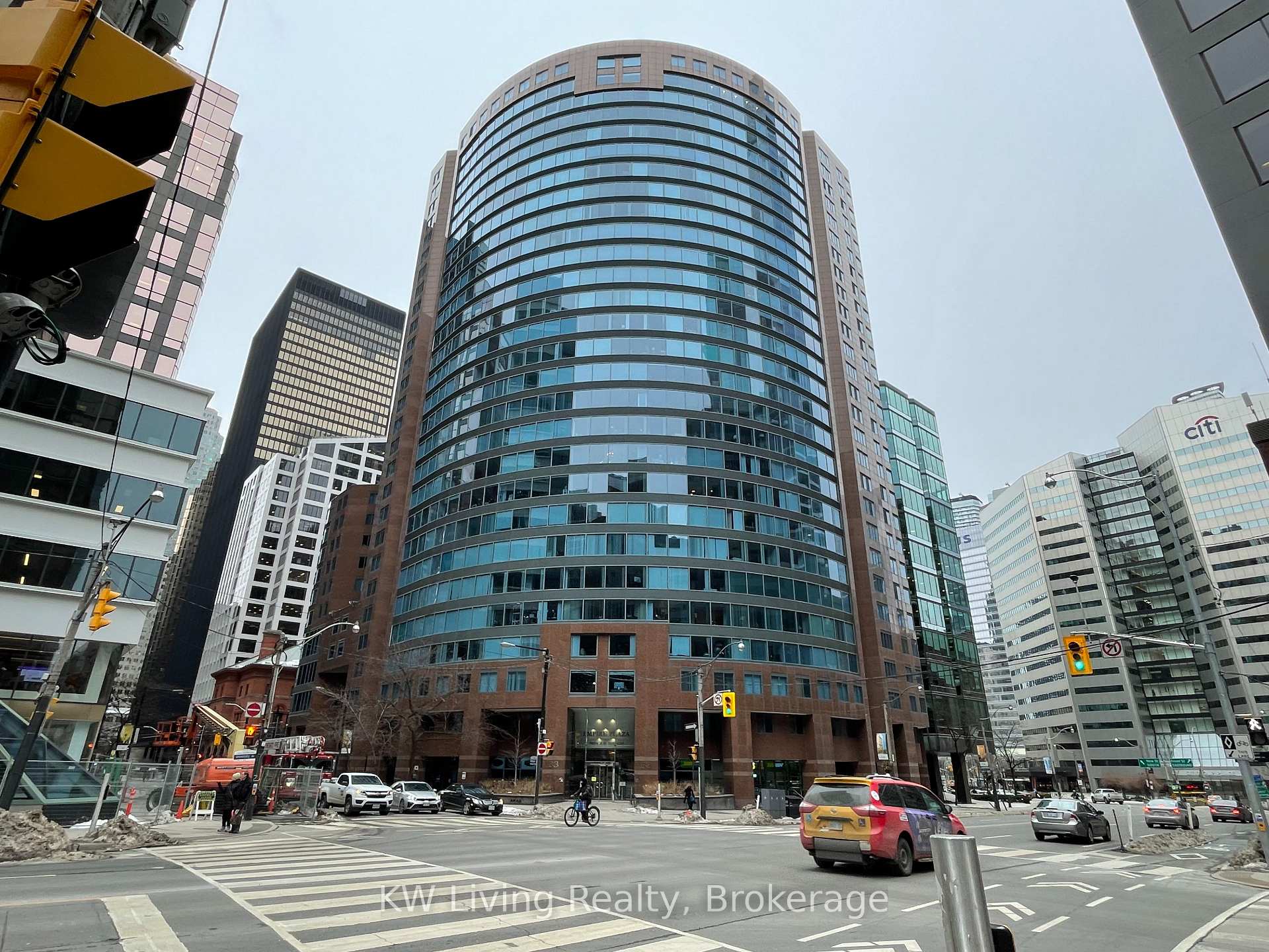 2 Bedrooms Condo at 33 University,  Toronto For sale