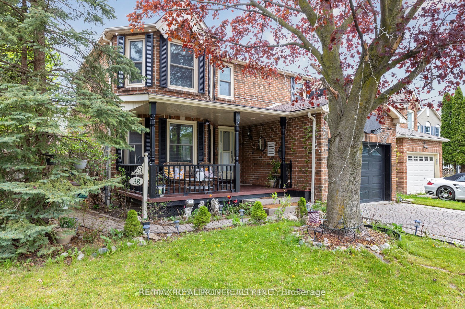 38 Ravenscroft Road