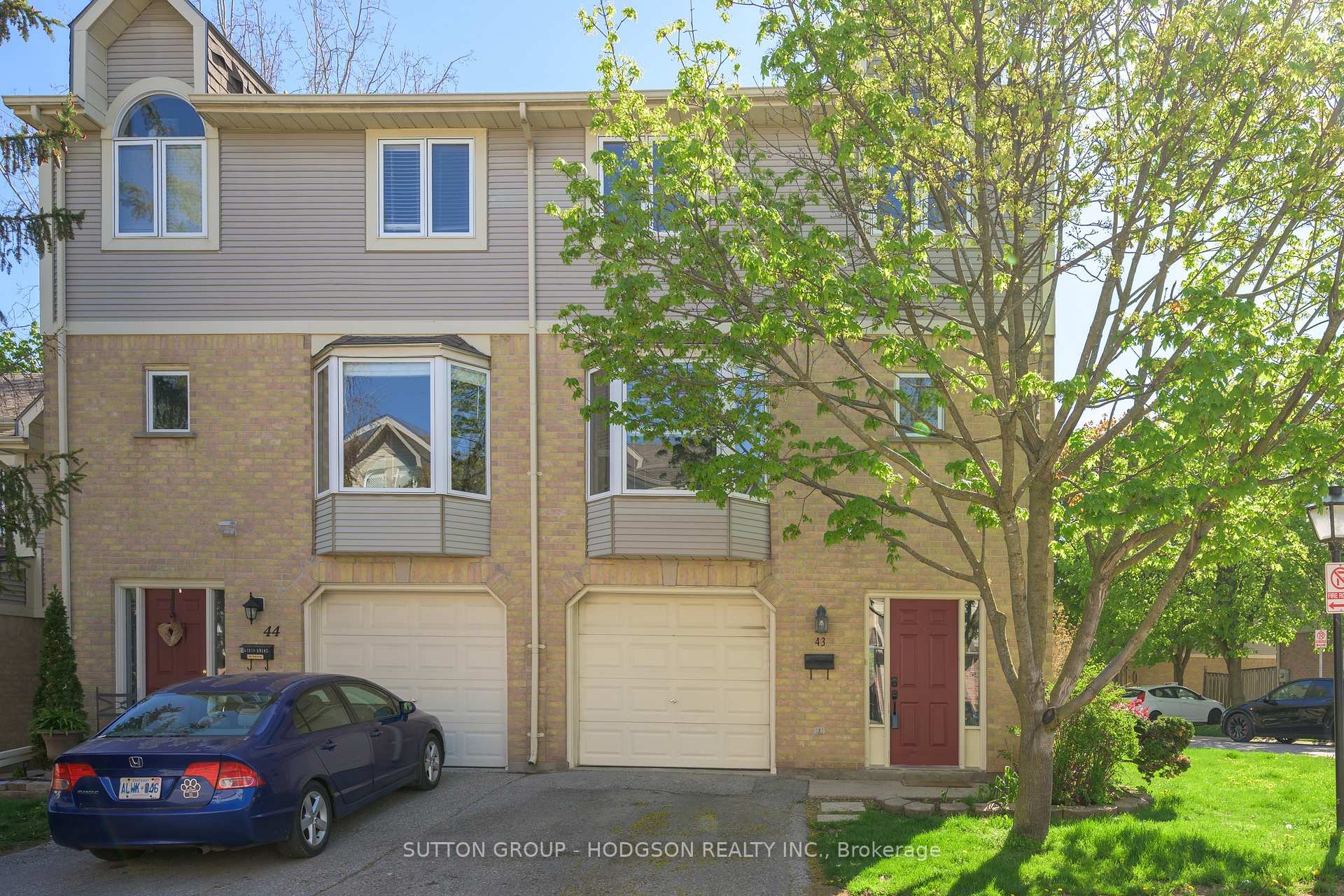 #43 - 9 Ailsa Place ; MLS ID: X12182208