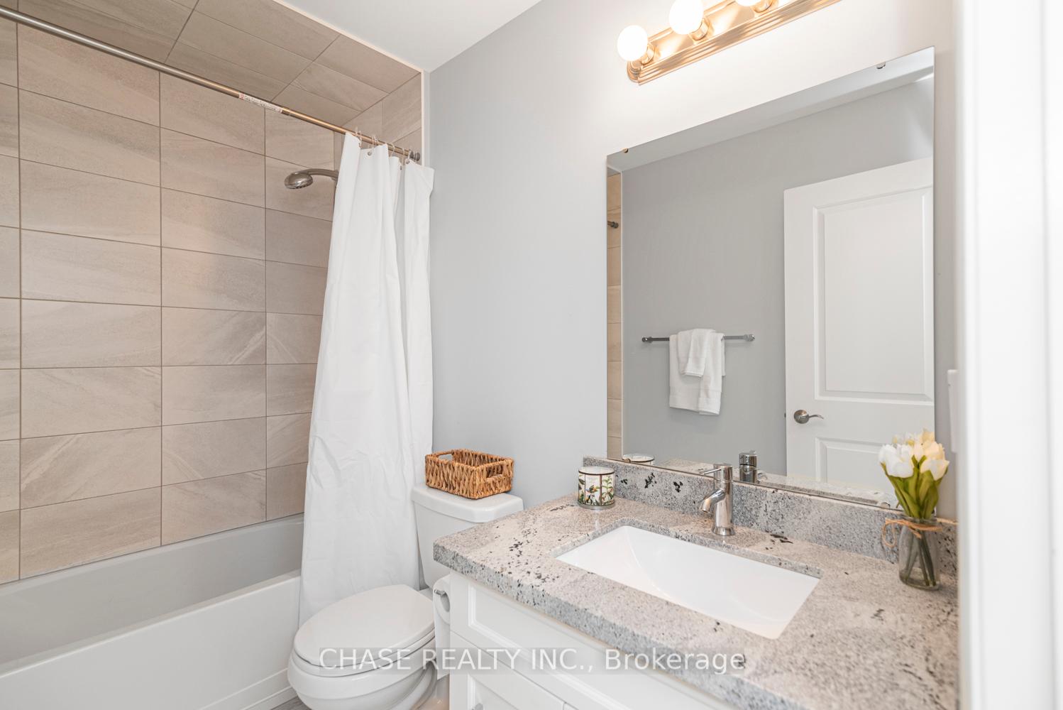 8 Bedrooms Condo at 120 Vineberg,  Hamilton For sale