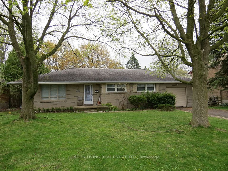 49 Wychwood Parkway, London North, ON N6G 1R4