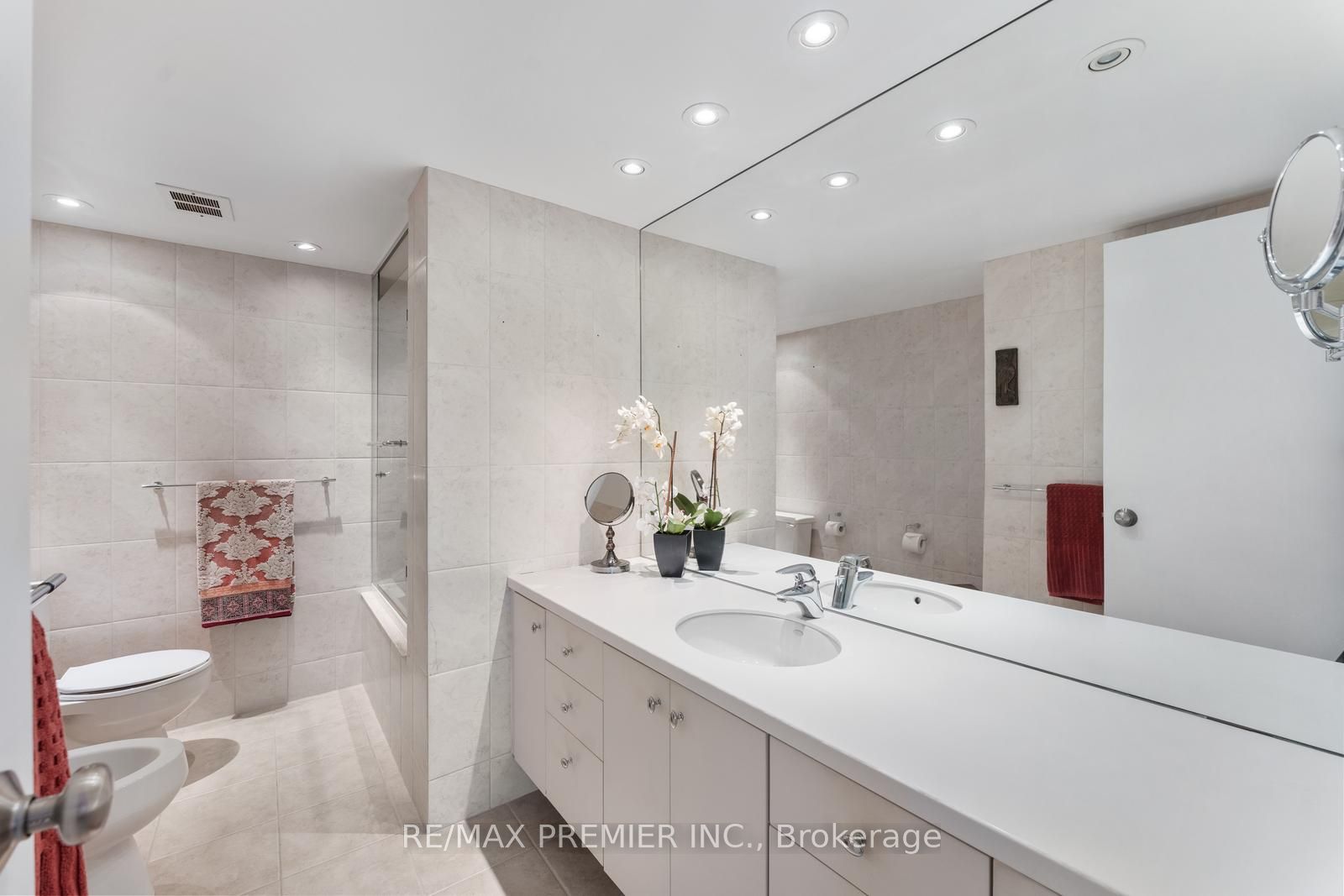 2045 Lake Shore Boulevard W, #2103