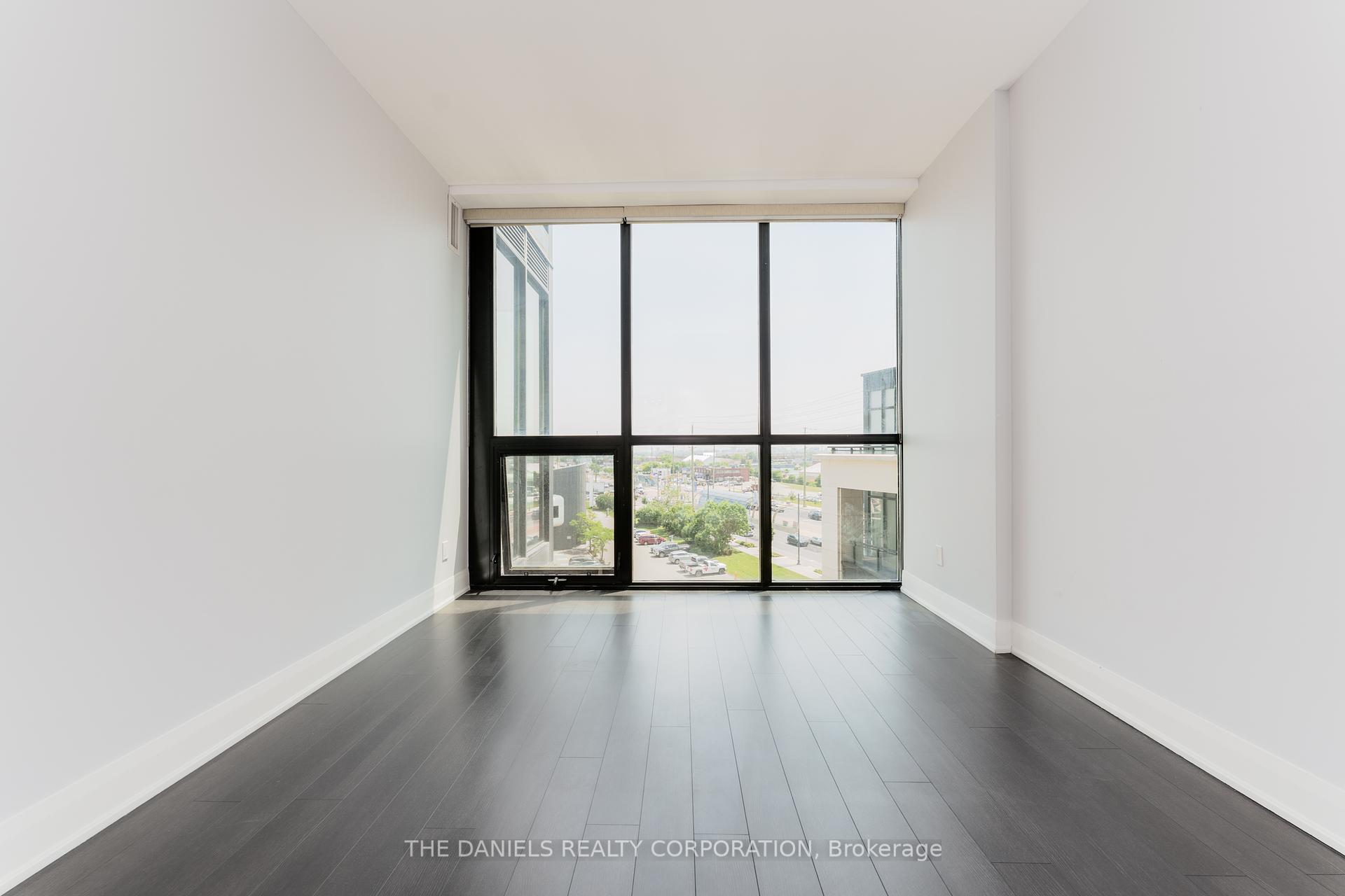 2 Bedrooms Condo at 2900 Highway 7, Vaughan For sale