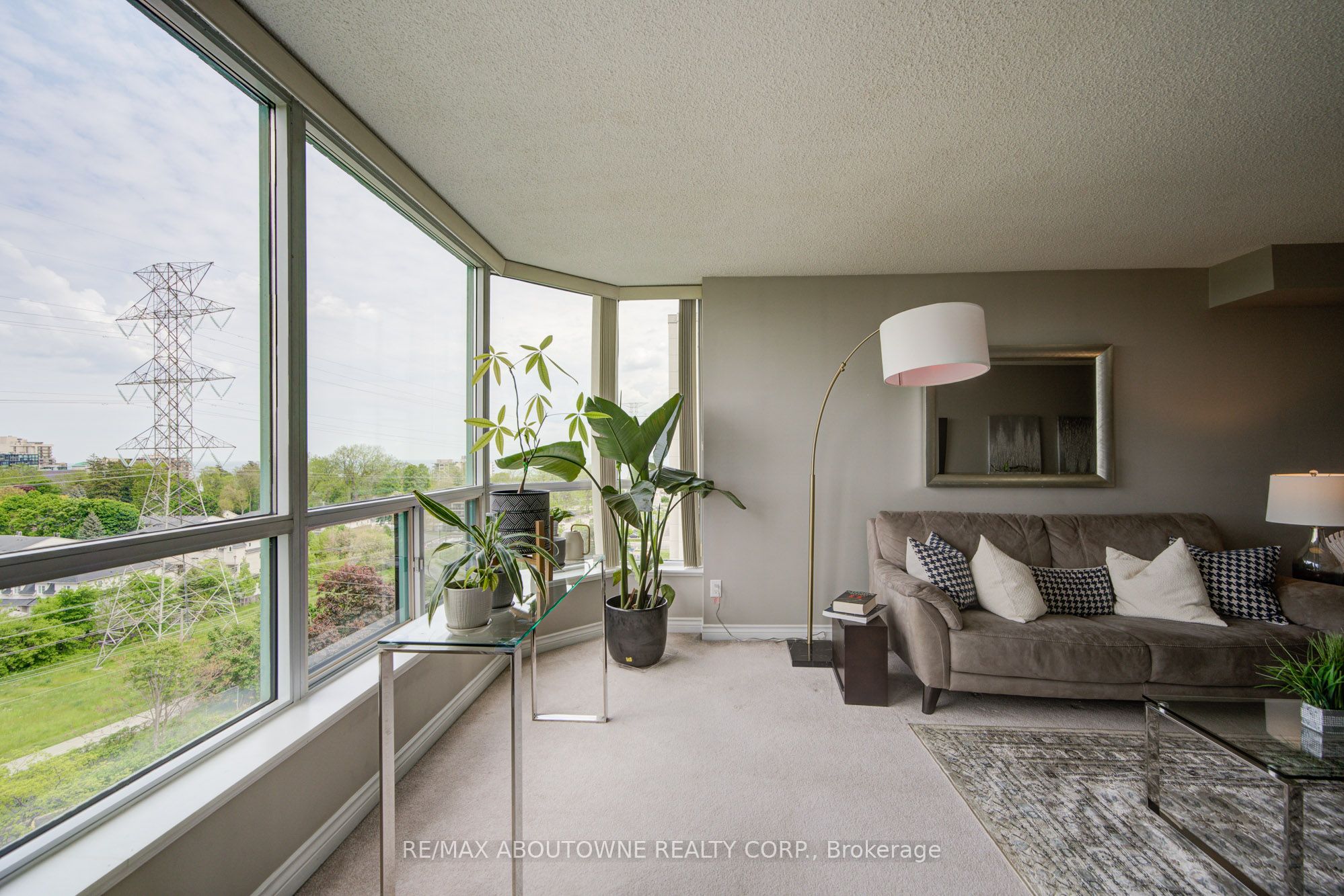 1276 Maple Crossing Boulevard, #1008