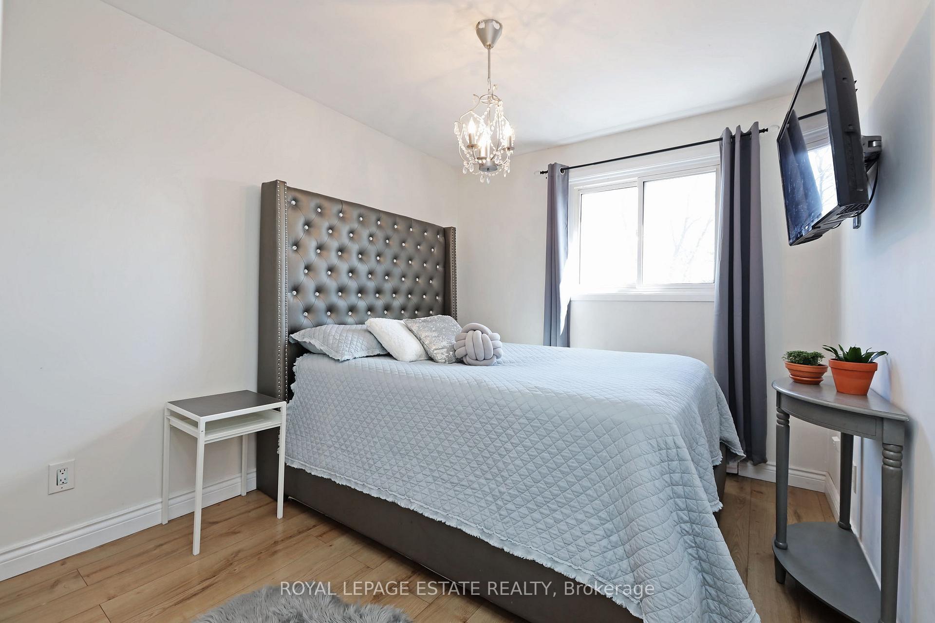 4 Bedrooms Condo at 3100 Kingston, Toronto For sale