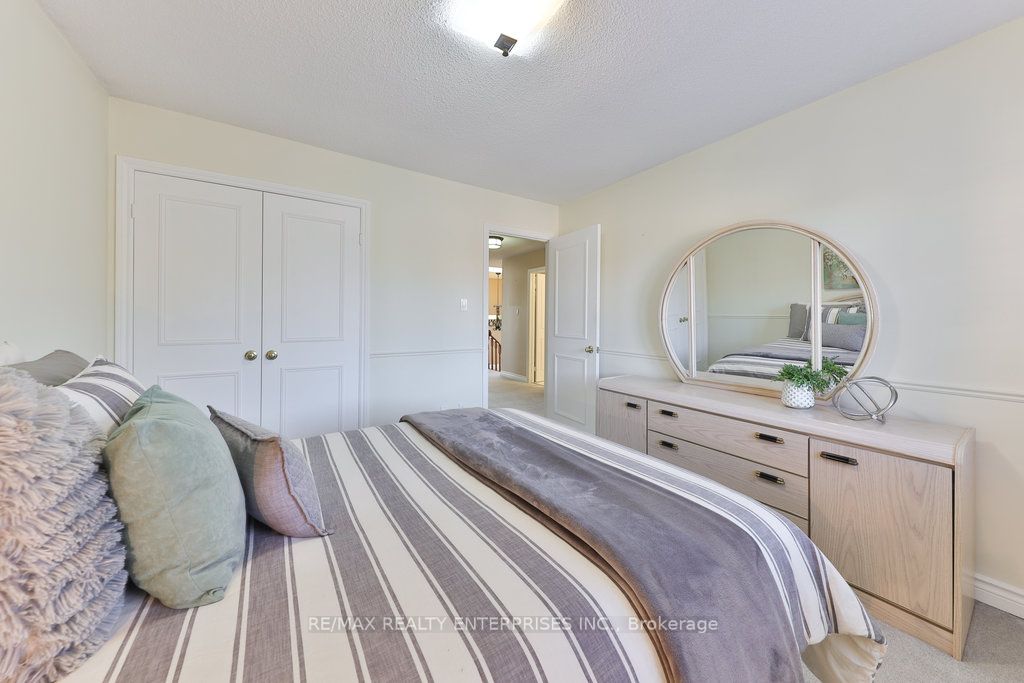 4061 Rolling Valley Drive
