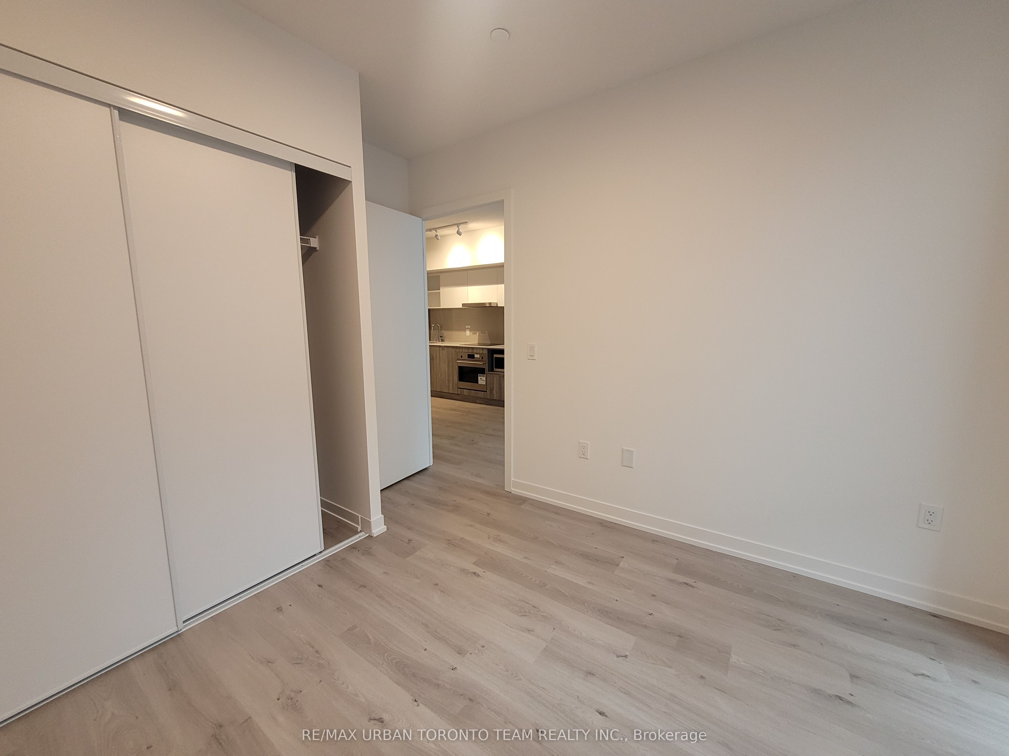 138 Downes Street, #1001