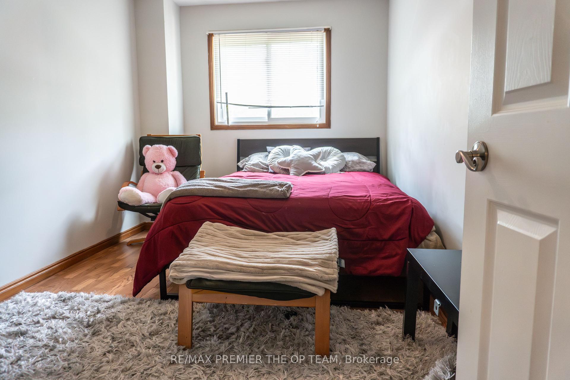 3 Bedrooms Condo at 255 Mount Albion, Hamilton For sale