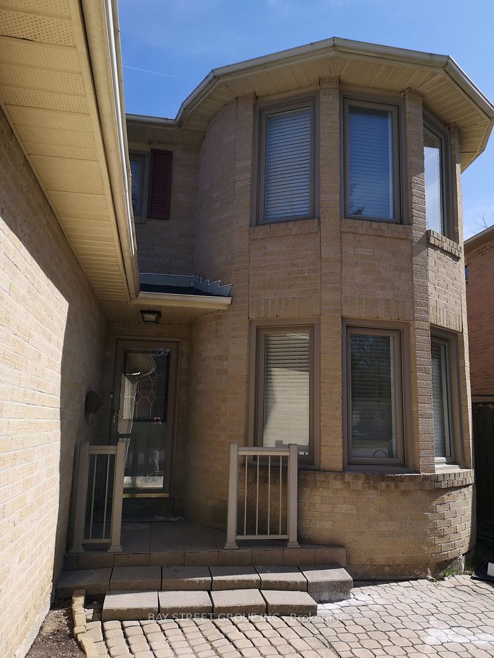 3 Feltham Road, Markham, ON L3P 6T2