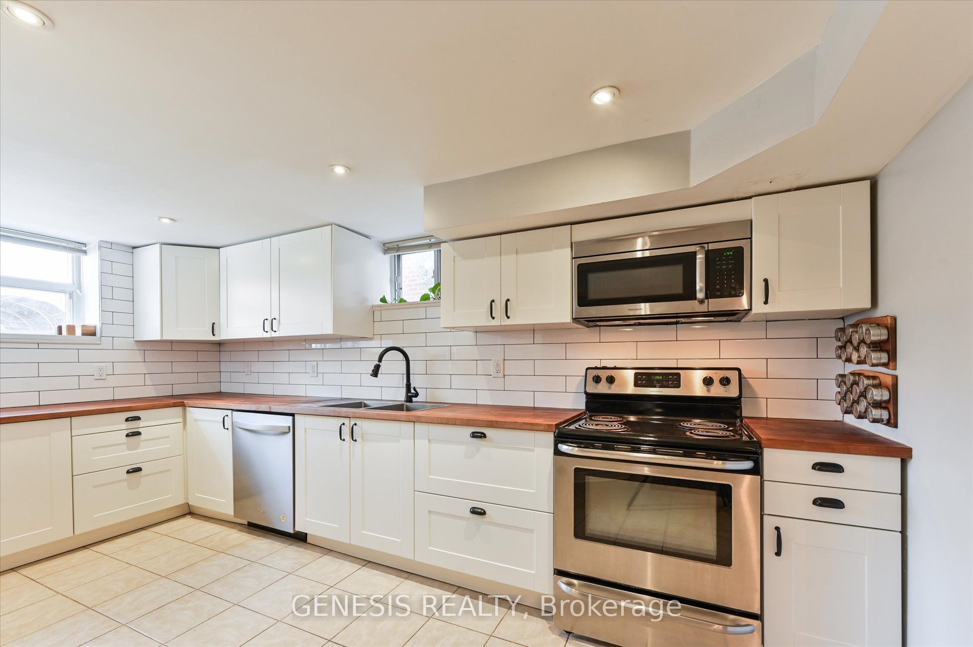 455 Caledonia Road