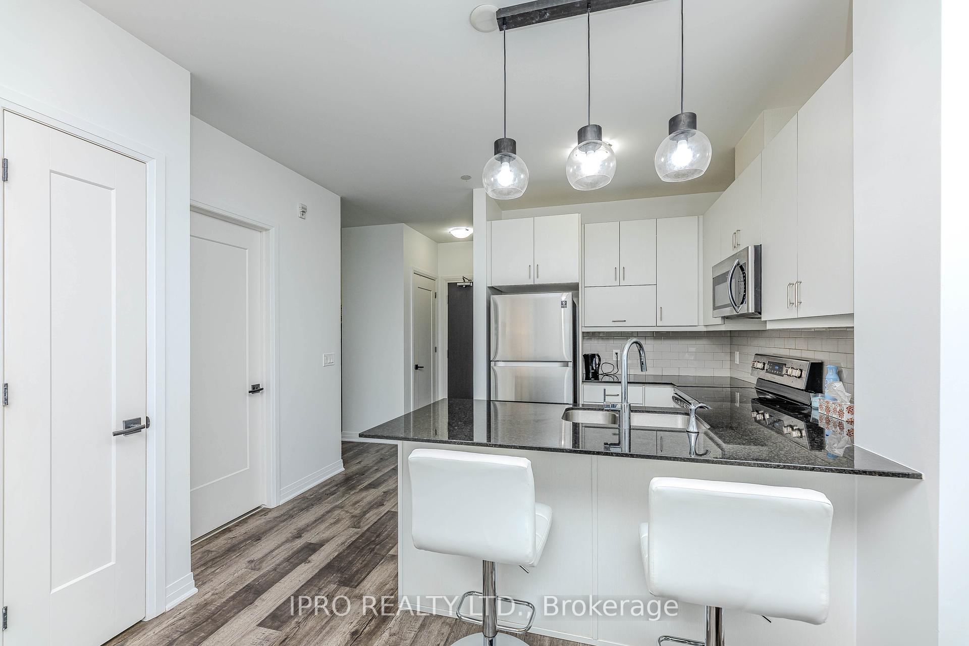 1 Bedroom Condo at 102 Grovewood Common, Oakville For sale
