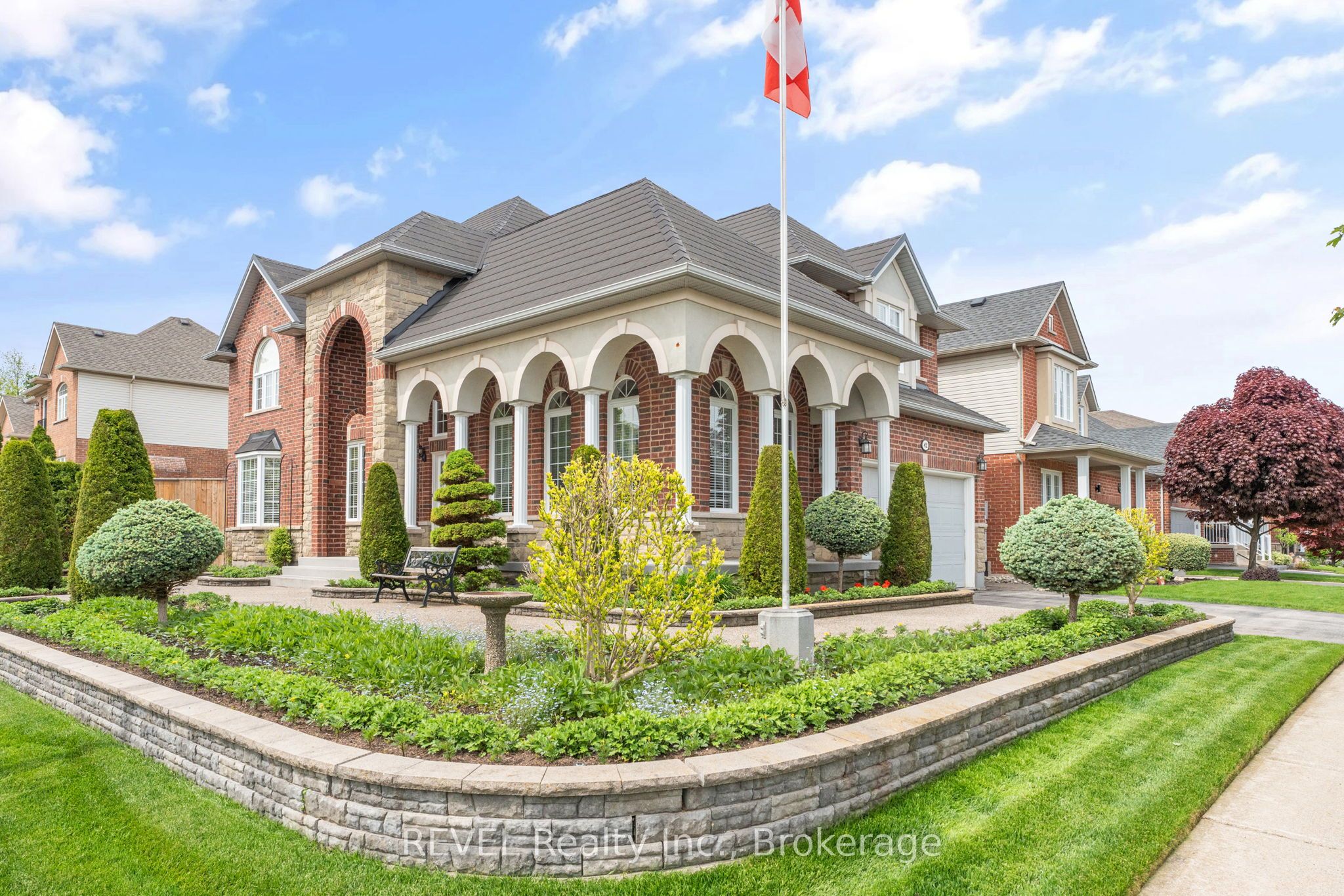 42 Vinifera Drive