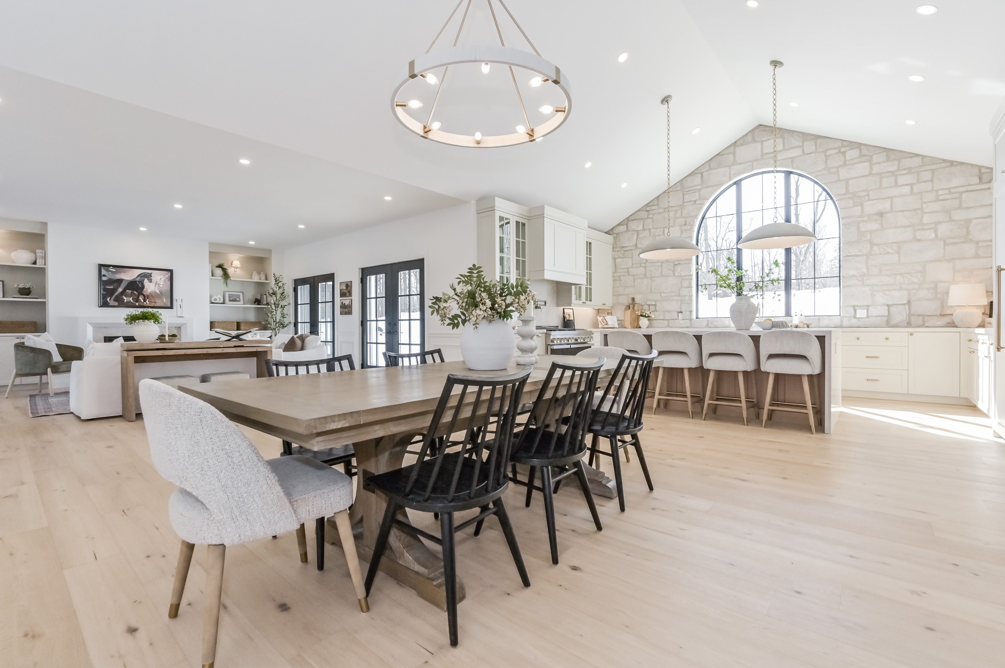 433 South River Road