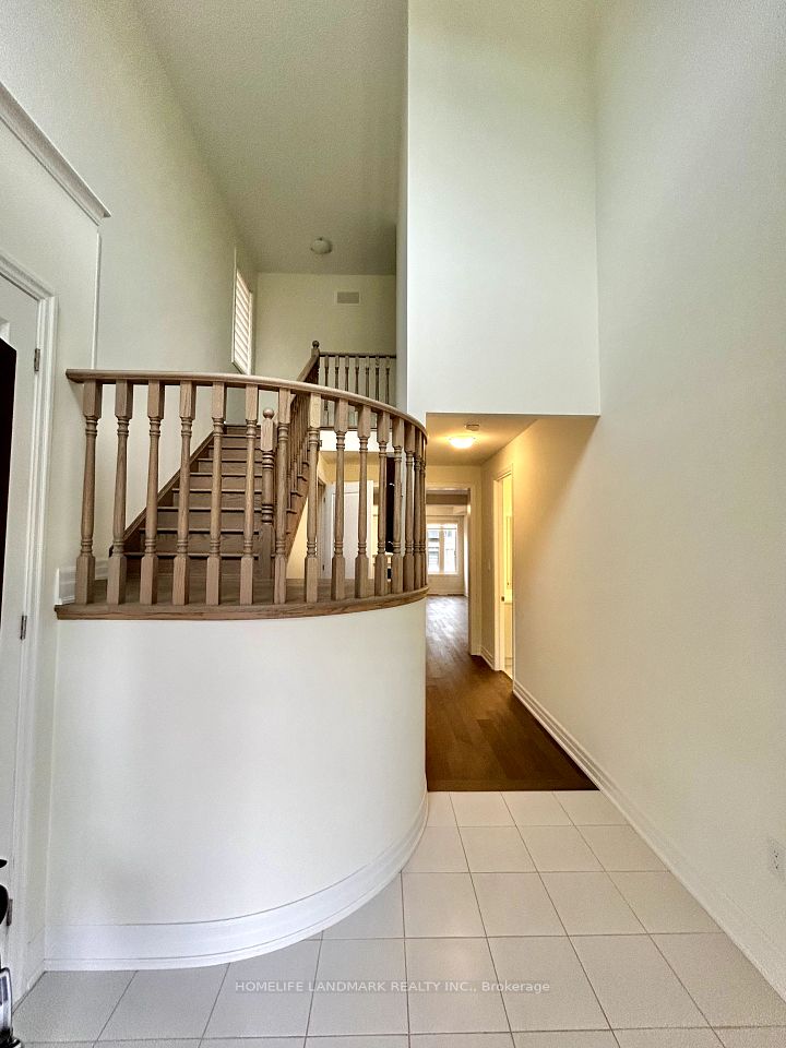140 Bowbeer Road, Oakville, ON L6H 0Y6