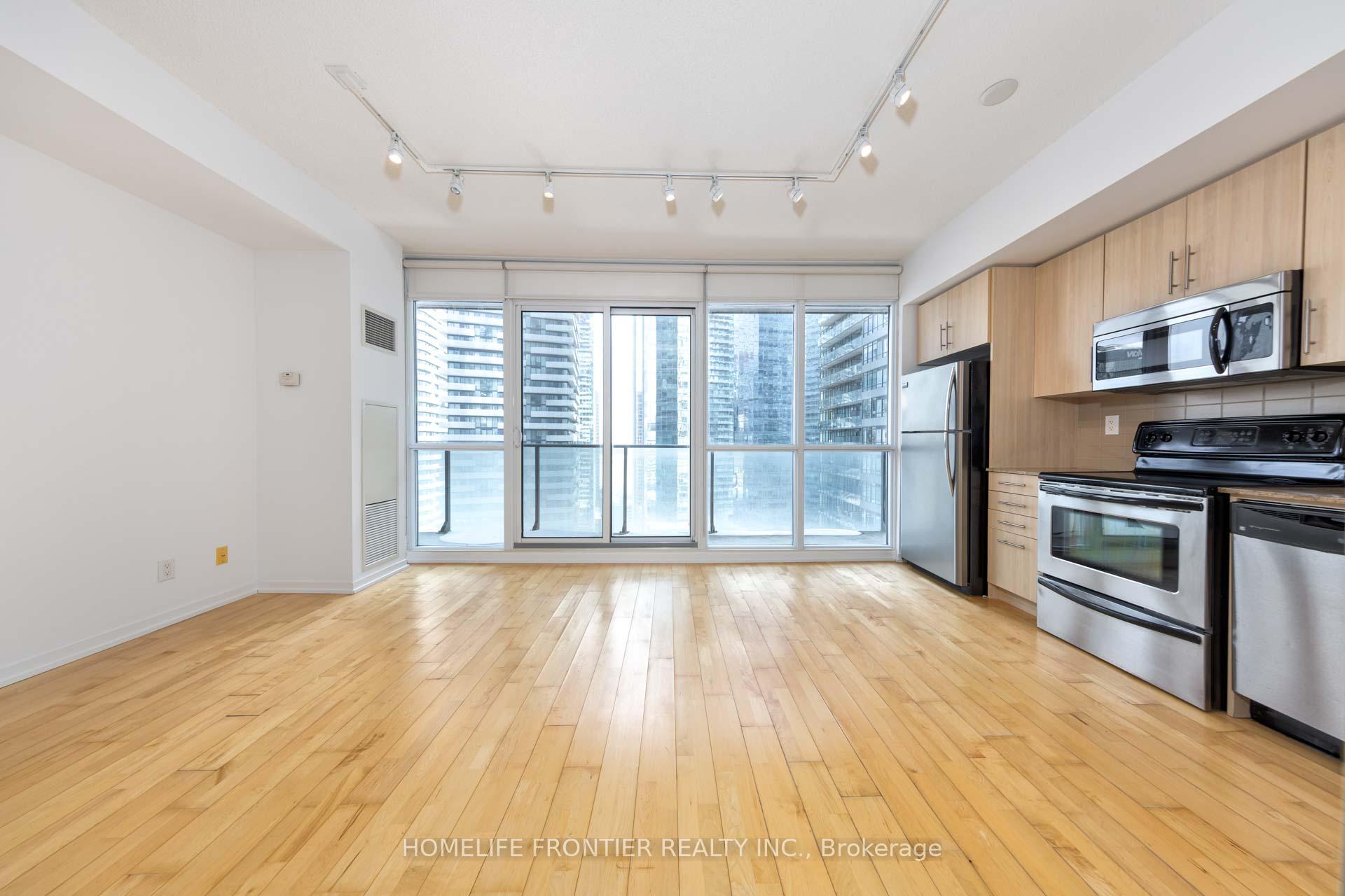 2 Bedrooms Condo at 65 Bremner, Toronto For sale