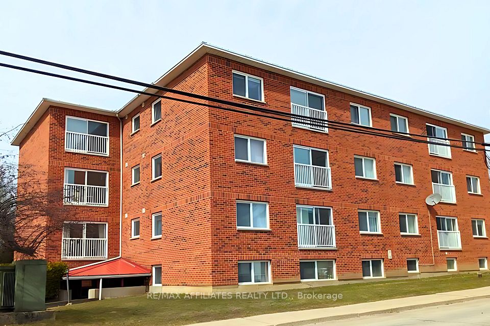 2 Rideau Street