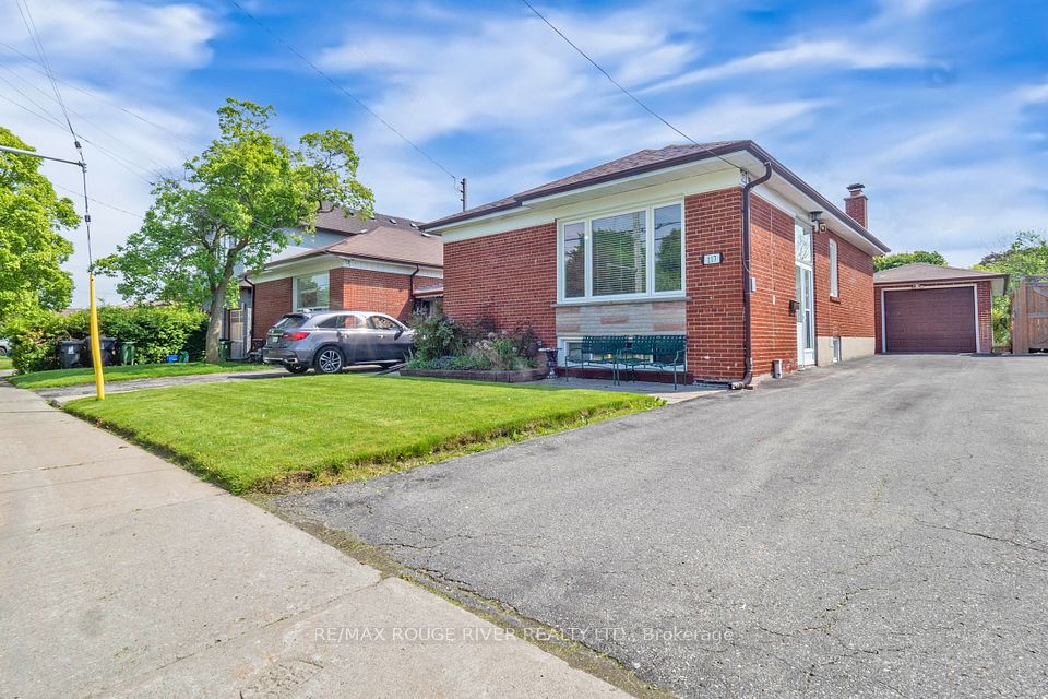 117 Shropshire Drive, Toronto, ON M1P 1Z3