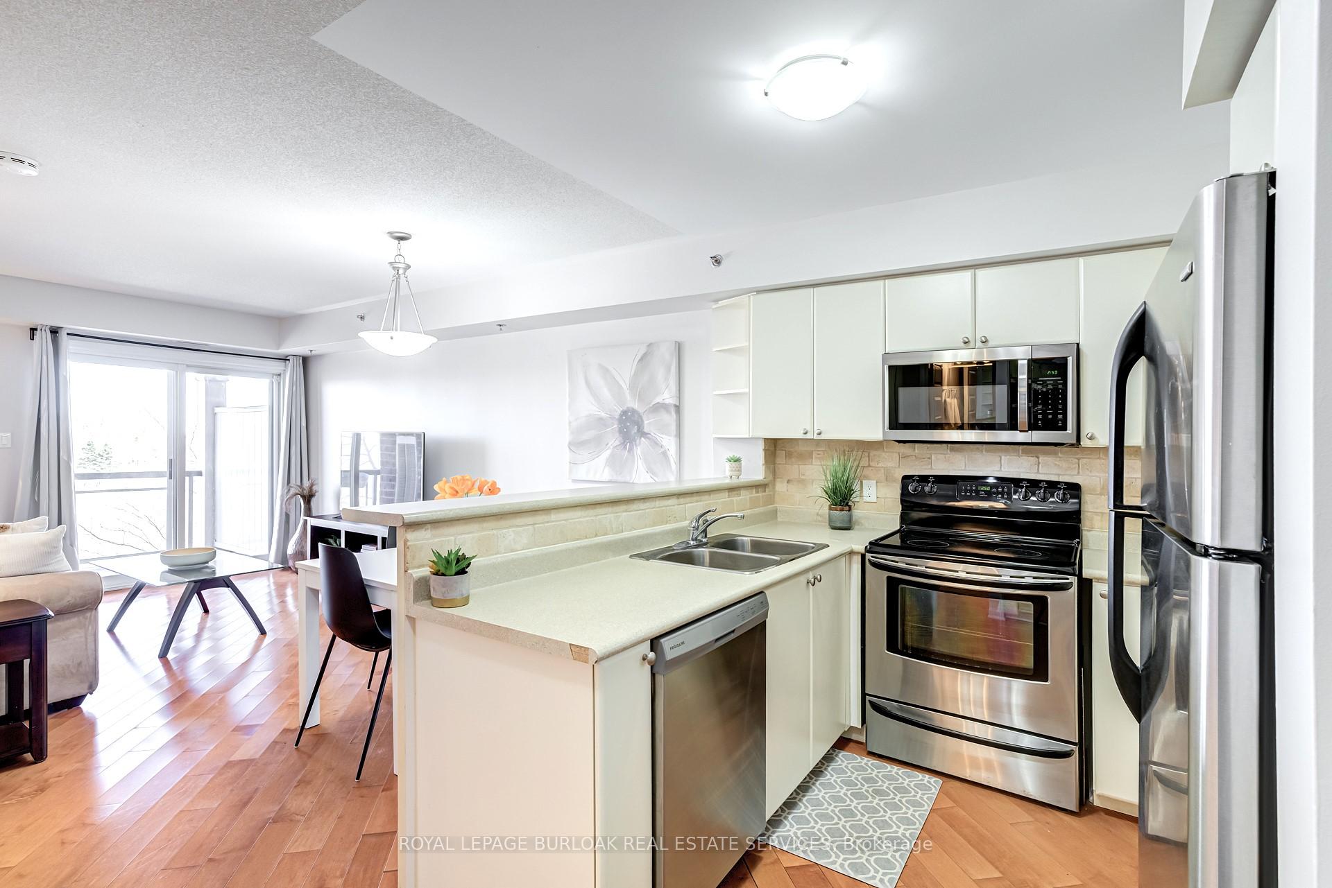 1 Bedroom Condo at 3060 Rotary,  Burlington For sale