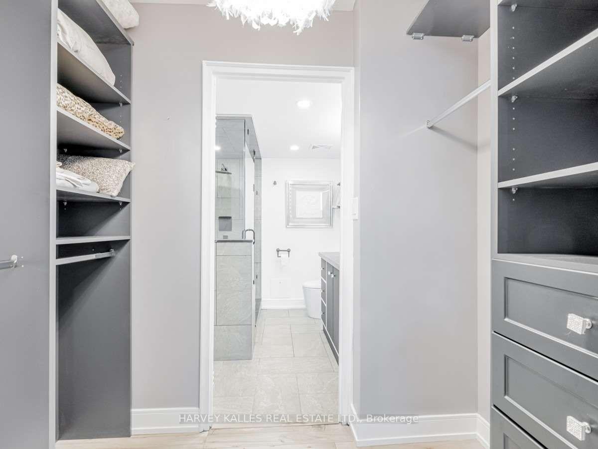 3 Bedrooms Condo at 5785 Yonge,  Toronto For sale