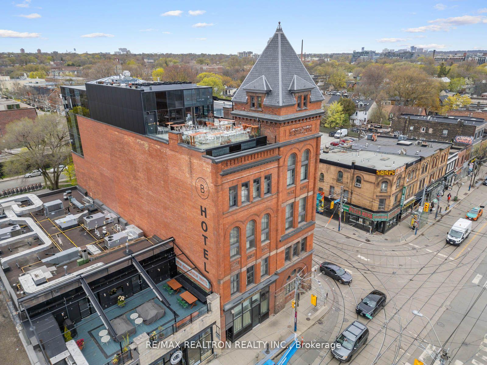 3 Bedrooms Condo at 25 Baseball, Toronto For sale