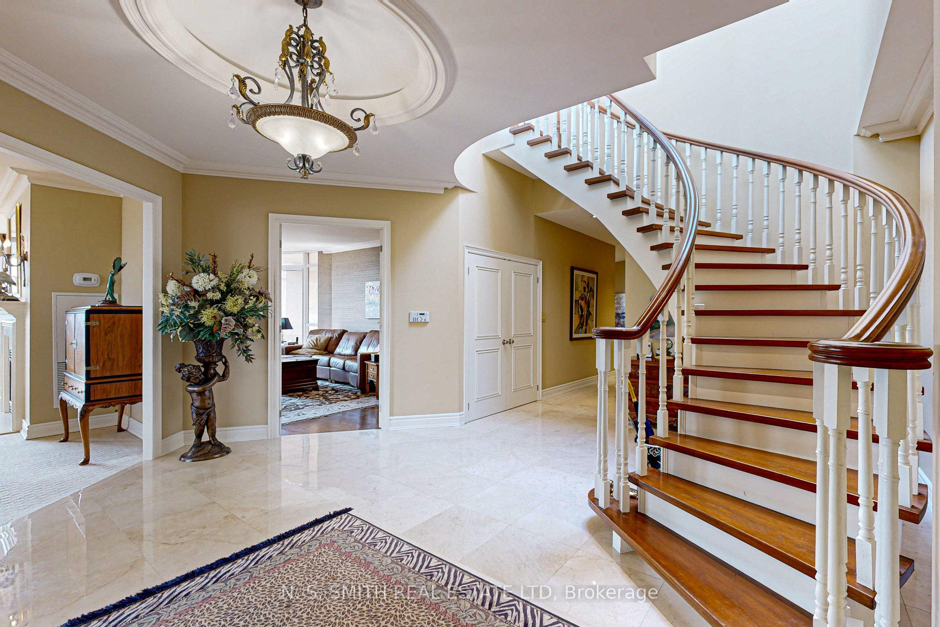 #PH11 - 610 Bullock Drive, Markham, ON L3R 0G1 #PH11