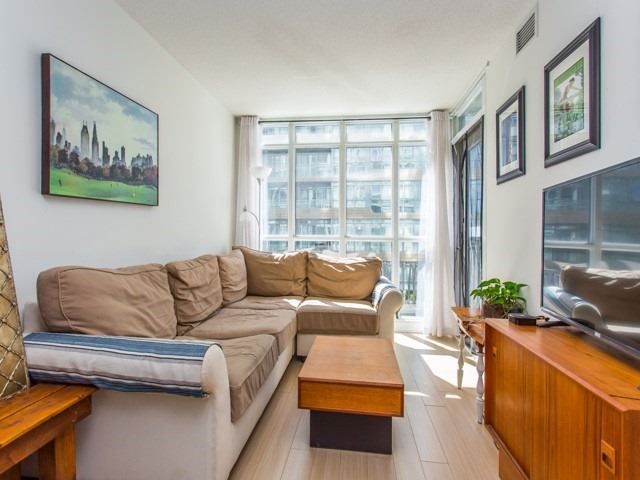 15 Iceboat Terrace 335